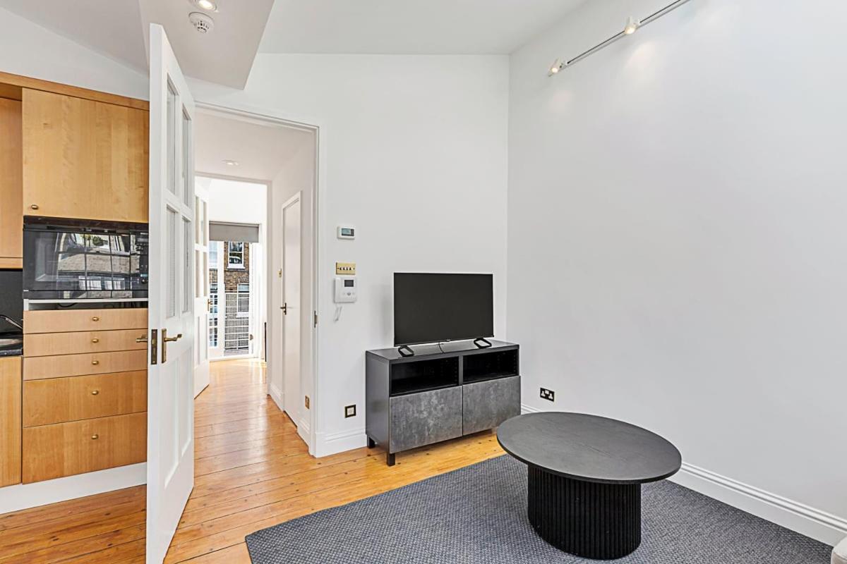 Beautiful One-Bedroom Apartment In Central London Exteriör bild